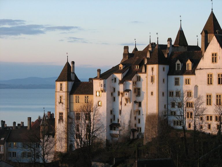 Neuchâtel Castle: A Medieval Fortress and Seat of Government in Switzerland