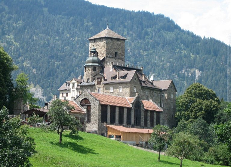 Ortenstein Castle: A Medieval Hill Castle in Switzerland