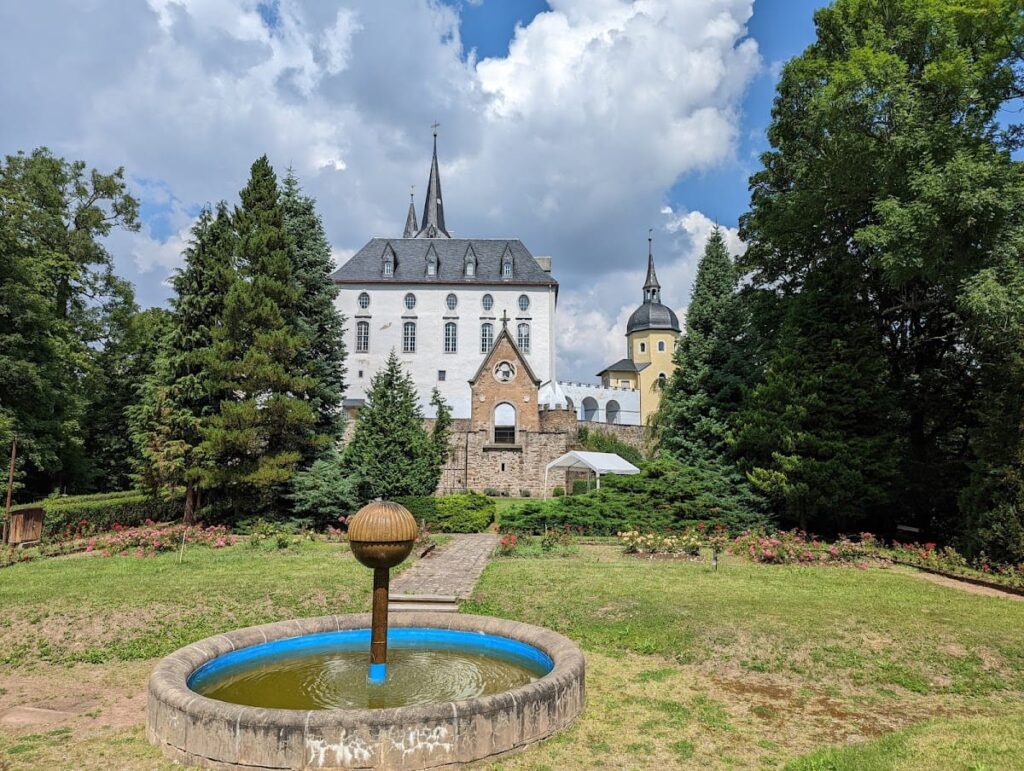 Purschenstein Castle: A Medieval Toll Fortress and Renaissance Castle in Germany 1 Purschenstein Castle