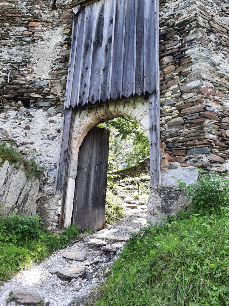 Reifenstein Castle: A Medieval Fortress in South Tyrol, Italy 8 Reifenstein Castle