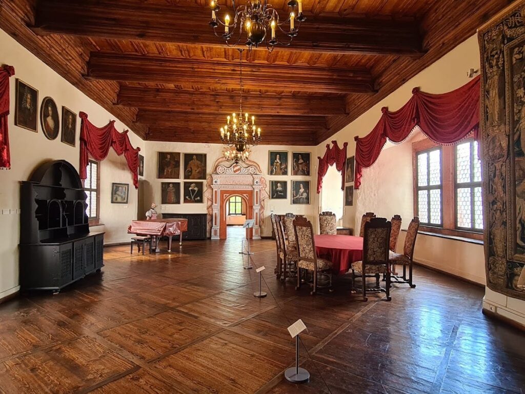 Rochsburg Castle: A Historic Renaissance Schloss in Lunzenau, Germany 10 Rochsburg Castle