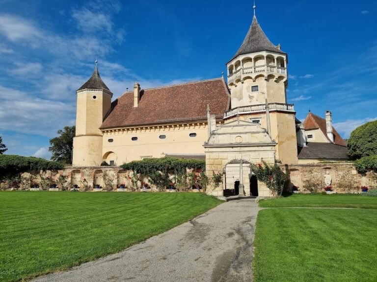 Schloss Rosenburg: A Renaissance Castle in Austria