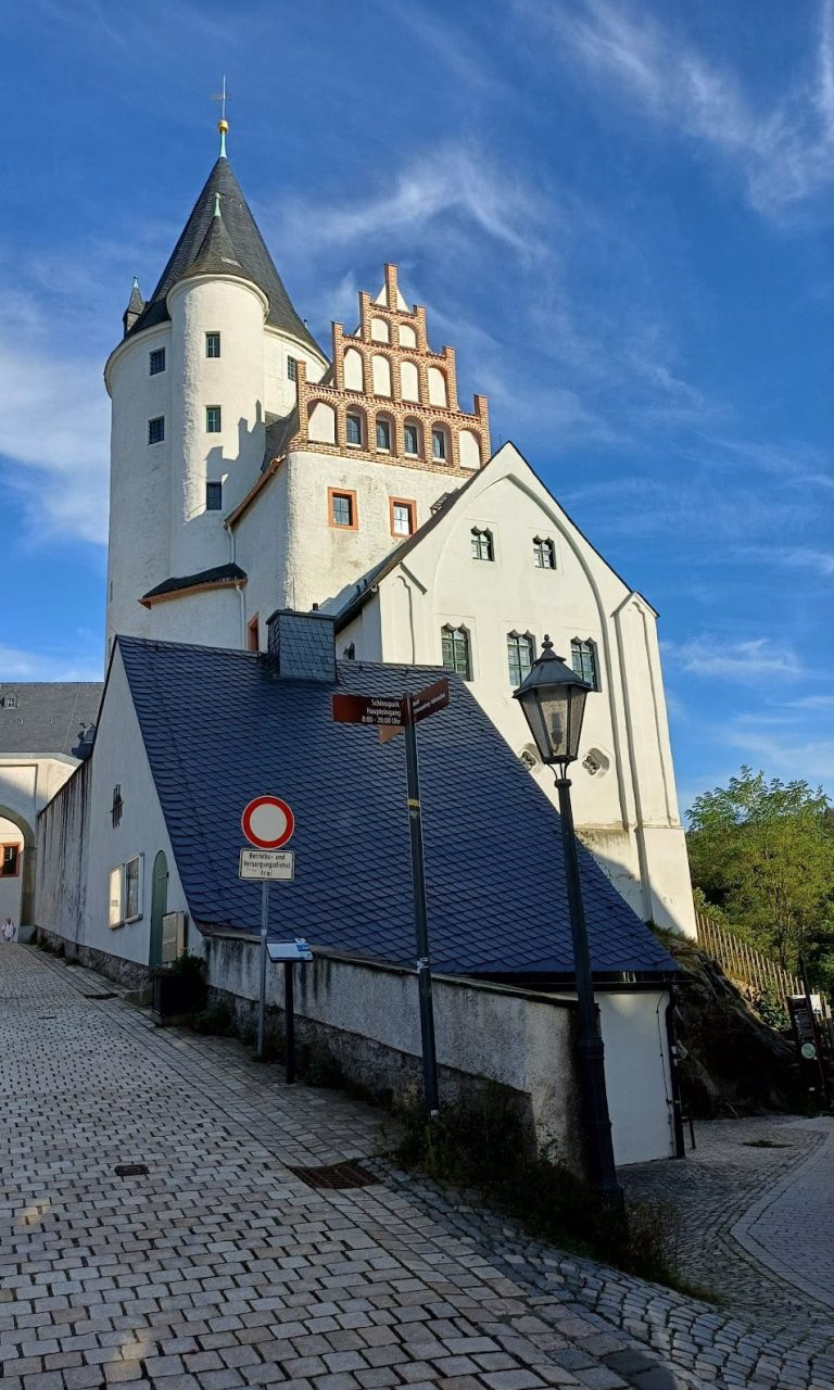 Schwarzenberg Castle: A Medieval Territorial Fortress in Germany