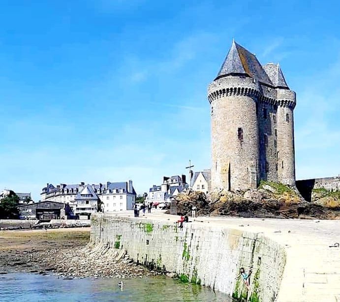 Solidor Tower: A Medieval Fortified Keep in Saint-Malo, France