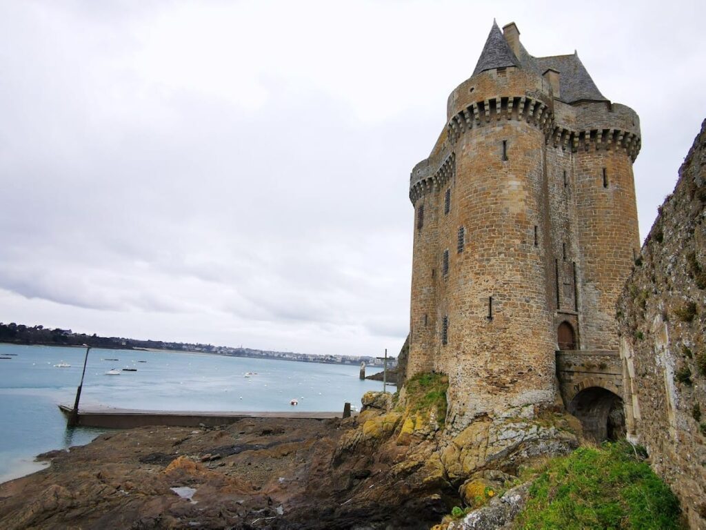 Solidor Tower: A Medieval Fortified Keep in Saint-Malo, France 2 Solidor Tower