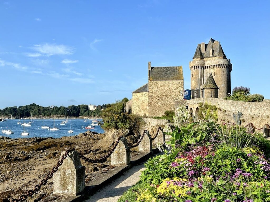 Solidor Tower: A Medieval Fortified Keep in Saint-Malo, France 3 Solidor Tower