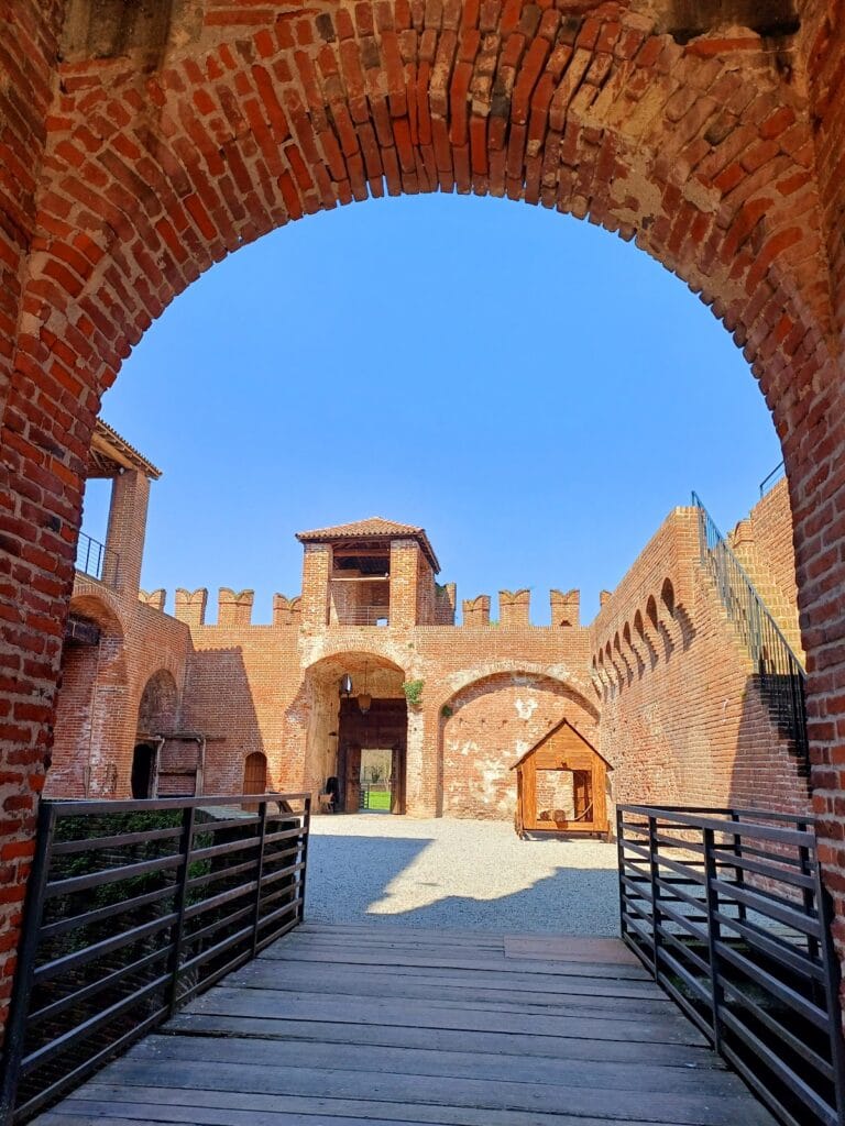 Soncino's Castle: A Fifteenth-Century Sforza Fortress in Italy 3 Soncino's Castle