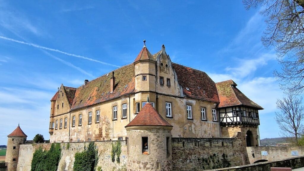 Stettenfels Castle: A Renaissance Castle on a Medieval Hill-Castle Site 2 Stettenfels Castle