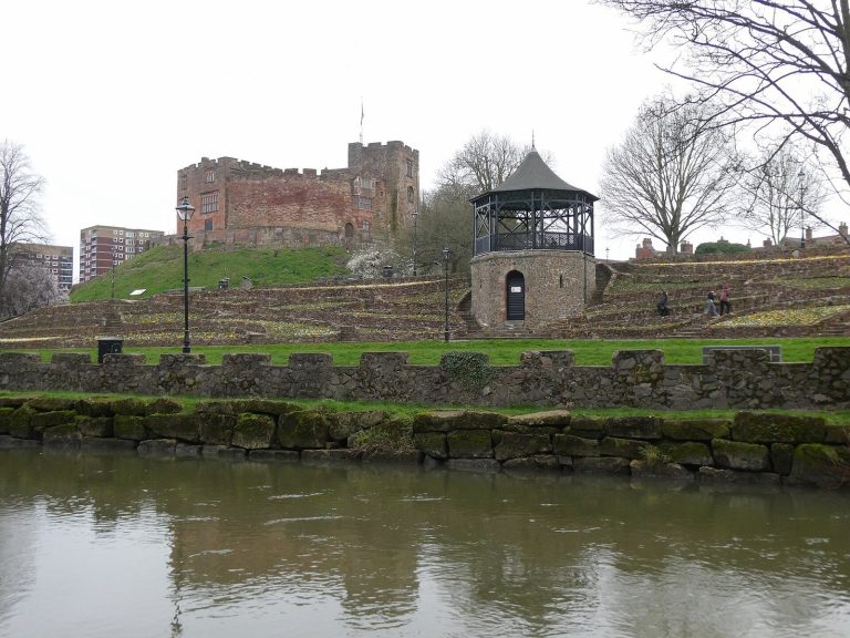 Tamworth Castle: A Mercian Royal Residence and Norman Motte-and-Bailey Castle