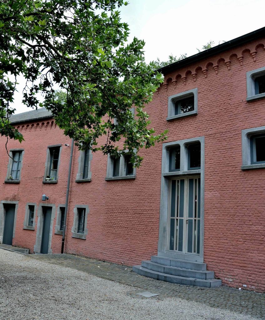 Trazegnies Castle: A Medieval Castle-Fortress in Belgium 2 Trazegnies Castle