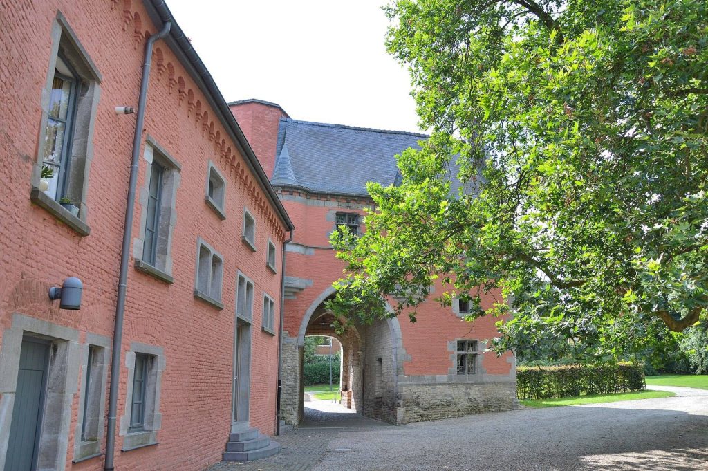 Trazegnies Castle: A Medieval Castle-Fortress in Belgium 4 Trazegnies Castle