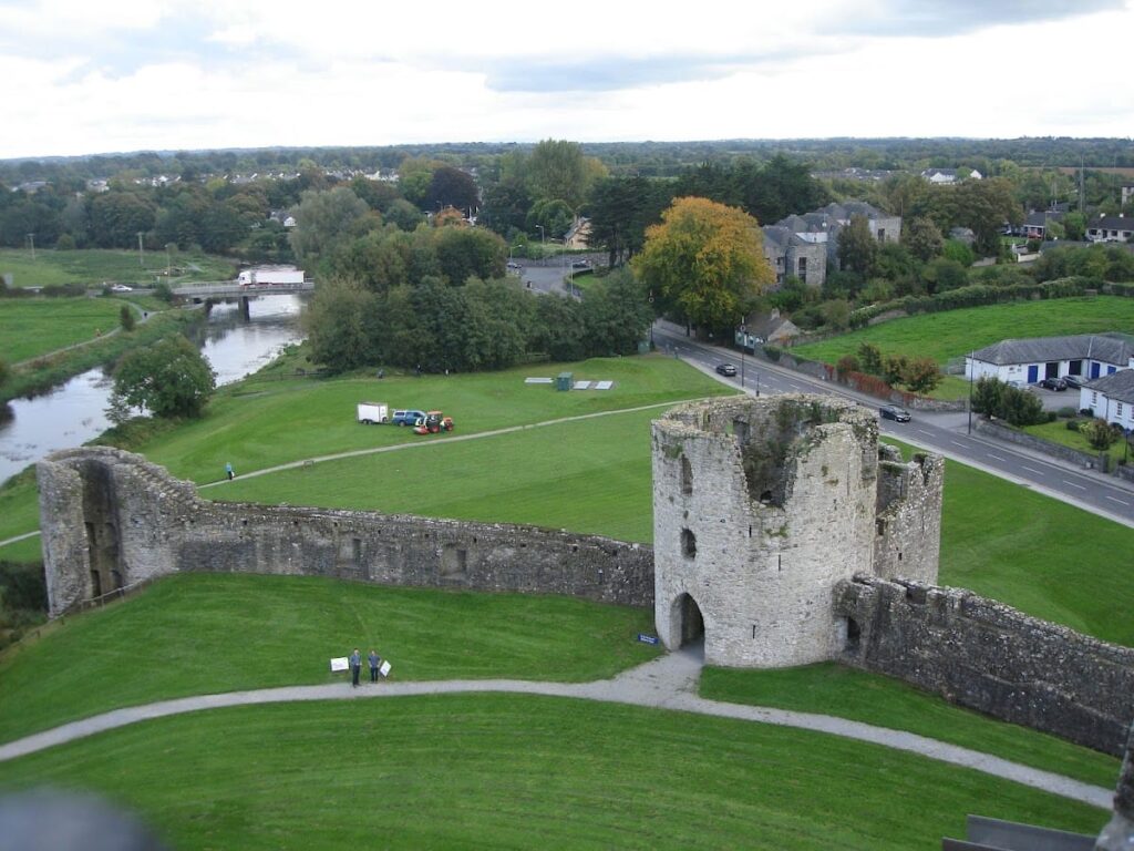 Trim Castle: A Historic Cambro-Norman Fortress in County Meath, Ireland 8 Trim Castle