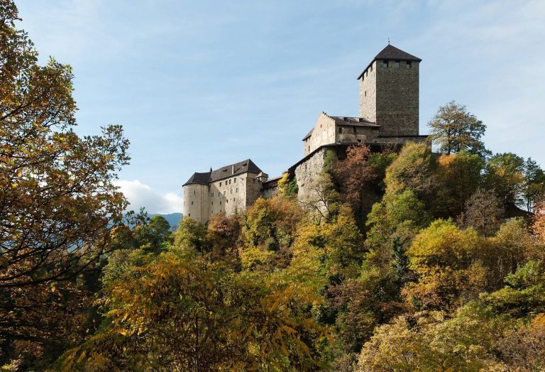 Tyrol Castle: Ancestral Castle of the Counts of Tyrol
