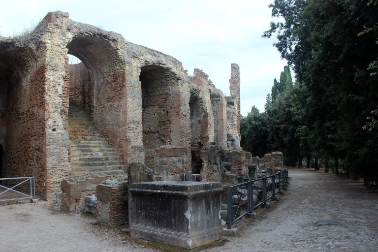Flavian Amphitheater, Pozzuoli: A Roman Arena for Public Spectacles