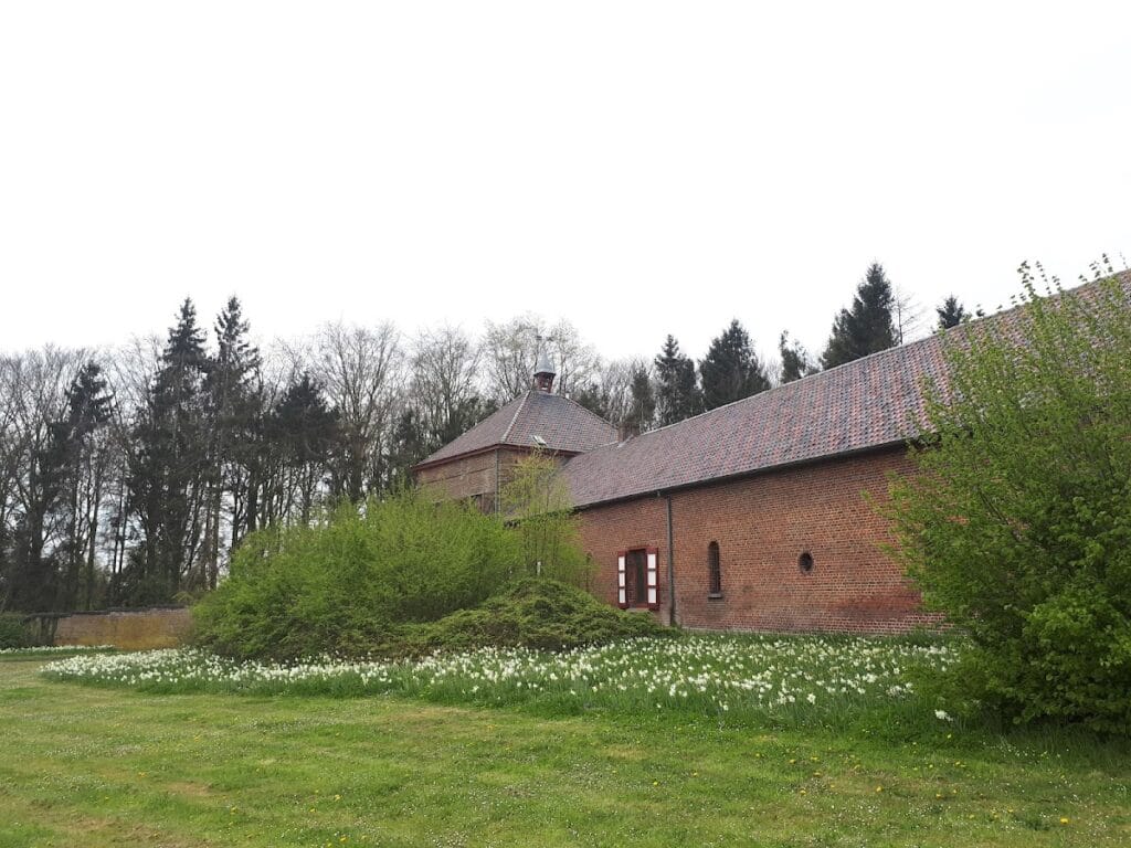 Wijnendale Castle: A Historic Water Castle in Belgium 10 Wijnendale Castle