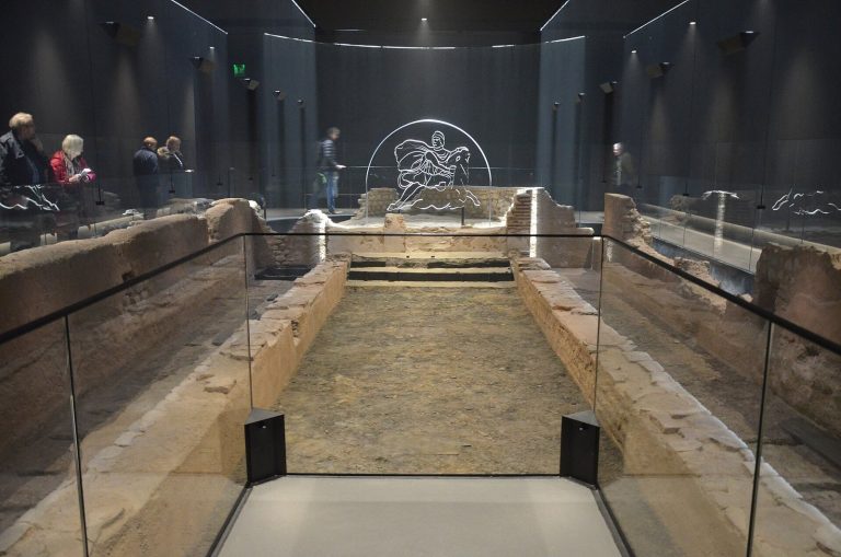 London Mithraeum: A Roman Sanctuary of Mithras in London
