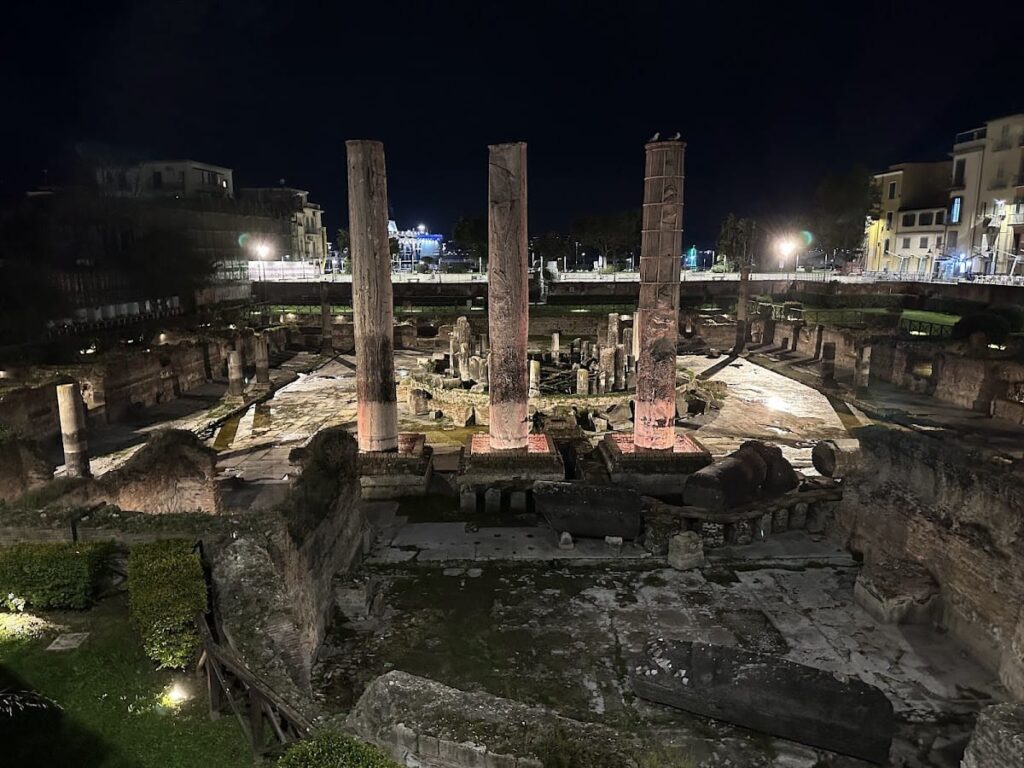 Macellum of Pozzuoli: An Ancient Roman Marketplace in Italy 9 Macellum of Pozzuoli