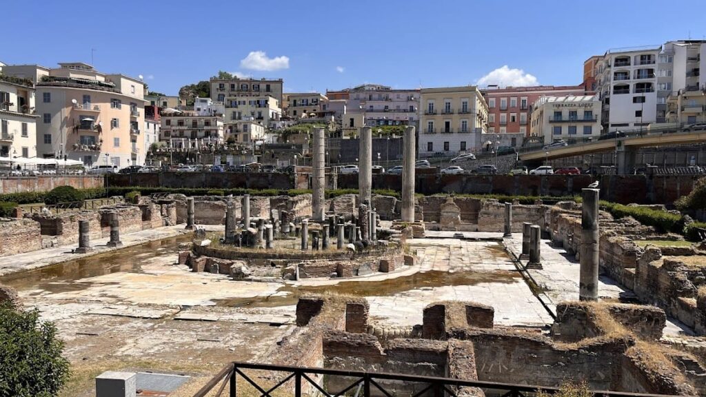 Macellum of Pozzuoli: An Ancient Roman Marketplace in Italy 10 Macellum of Pozzuoli
