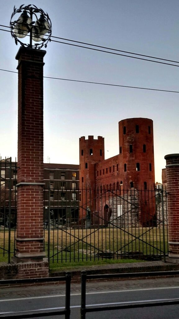 Palatine Gate: The Roman Northern Entrance to Turin 2 Palatine Gate