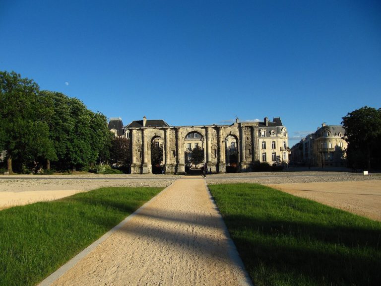 Mars Gate Reims: Roman Monumental Arch and Northern City Entrance