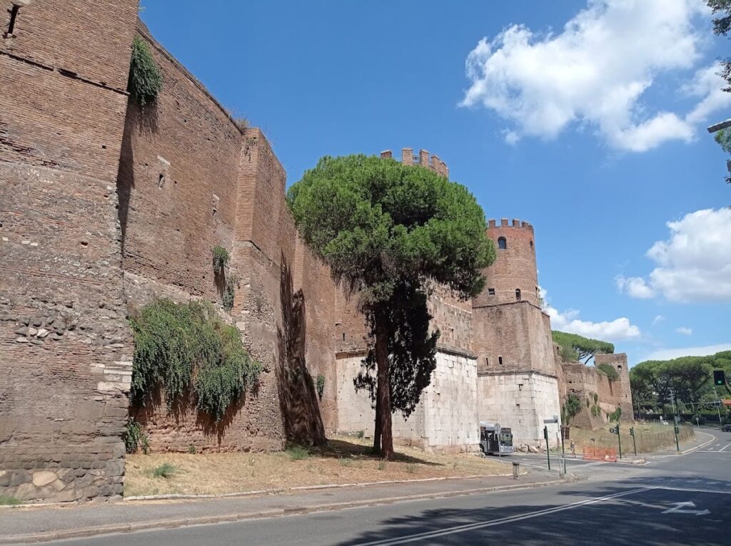 Aurelian Walls: Rome’s Imperial Fortification Circuit 2 Aurelian Walls