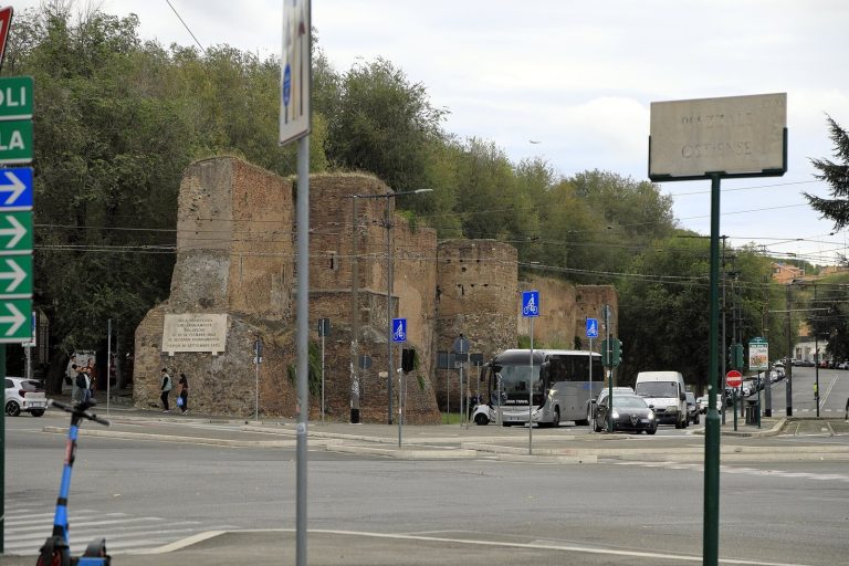 Aurelian Walls: Rome’s Imperial Fortification Circuit