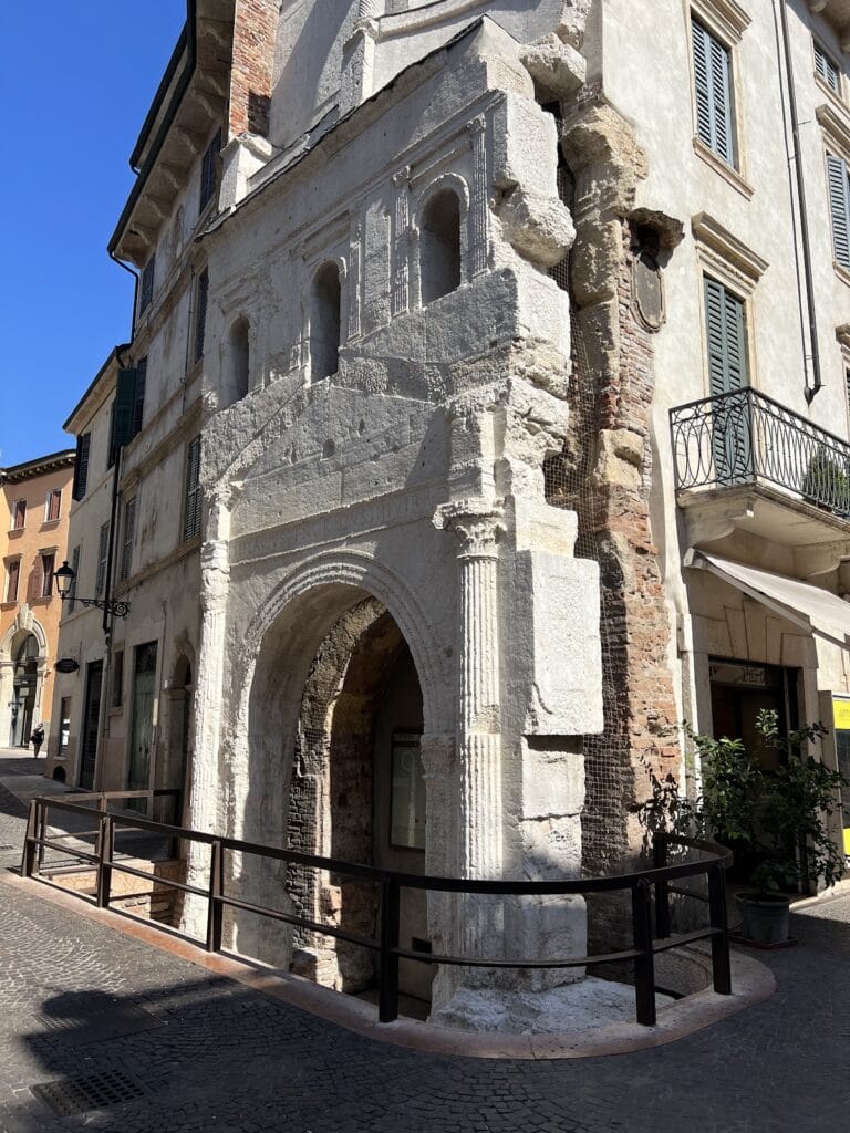 Porta Leoni, Verona: A Roman City Gate Reflecting Ancient Urban Defense