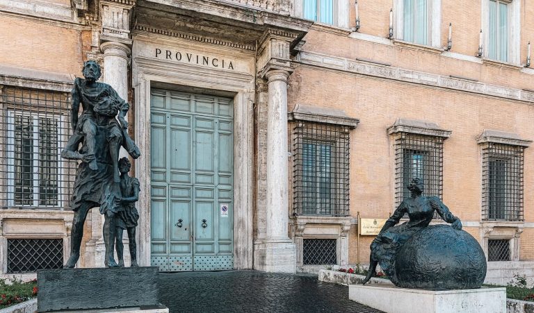 Le Domus Romane di Palazzo Valentini: Roman Houses Beneath a Historic Palace