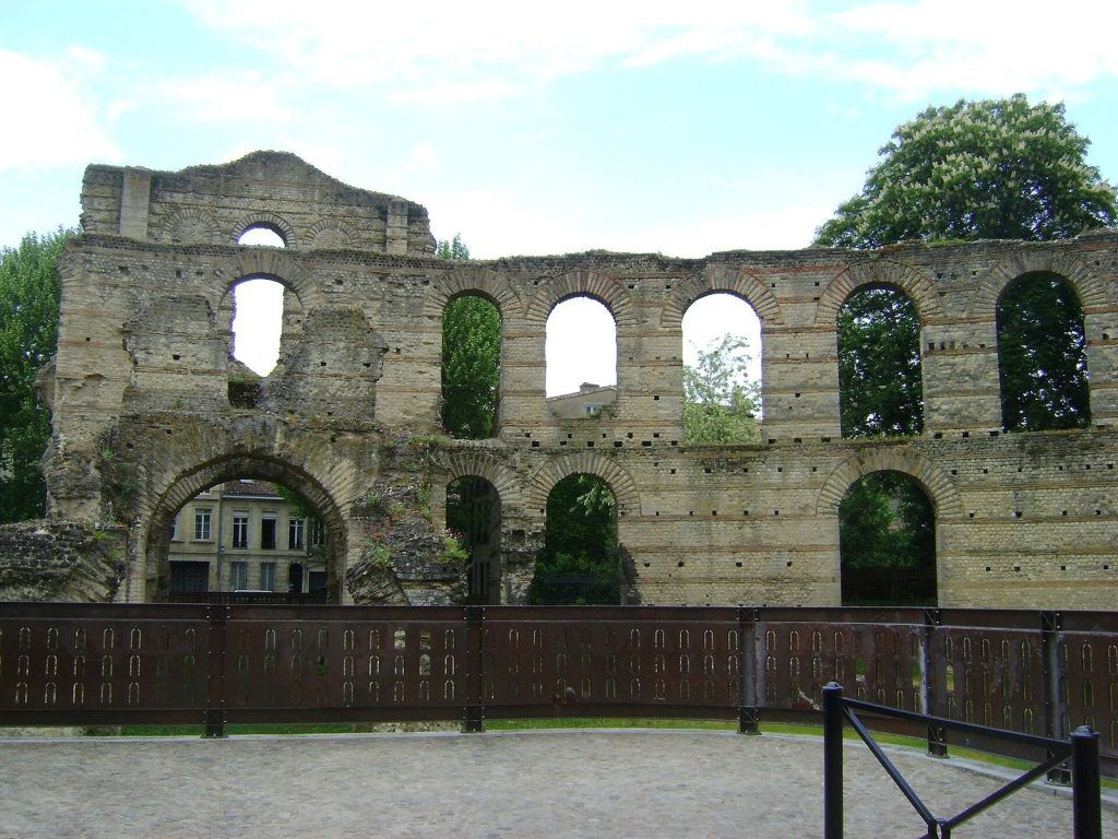 Palais Gallien: A Gallo-Roman Amphitheatre in Bordeaux 1 Palais Gallien
