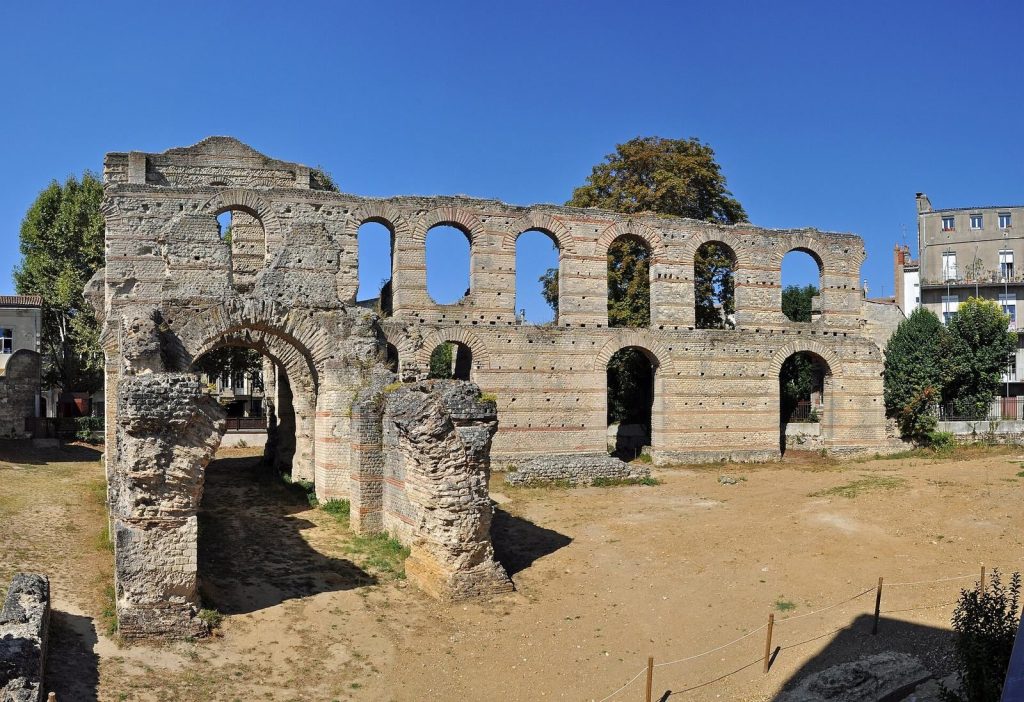 Palais Gallien: A Gallo-Roman Amphitheatre in Bordeaux 2 Palais Gallien