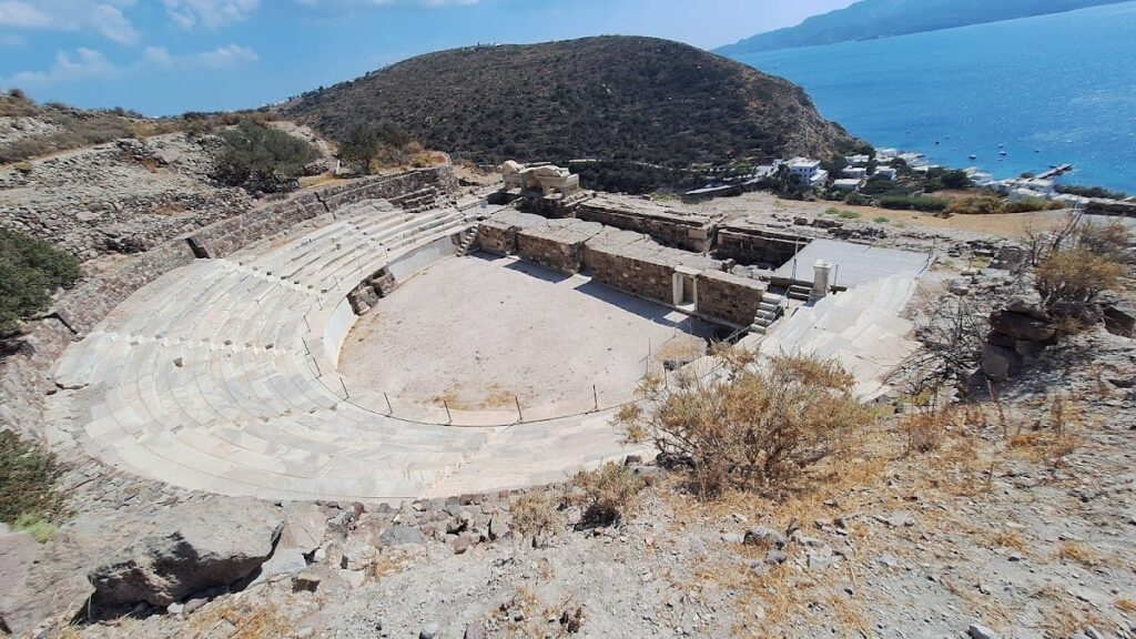 Catacombs of Milos: An Early Christian Underground Cemetery in Greece 5 Catacombs of Milos