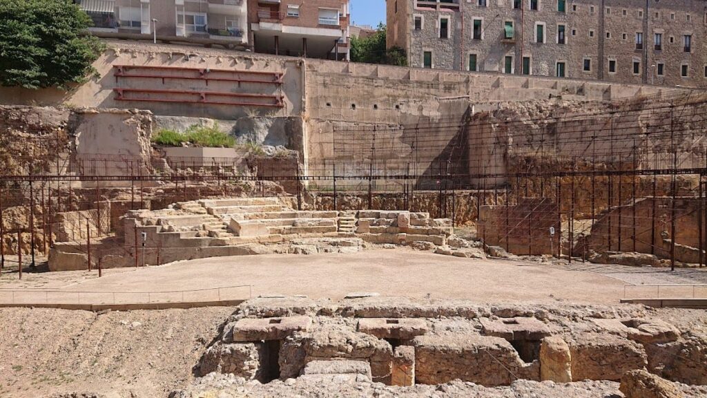 Roman Theatre of Tàrraco: A Roman Performance and Civic Complex 2 Roman theatre of Tàrraco