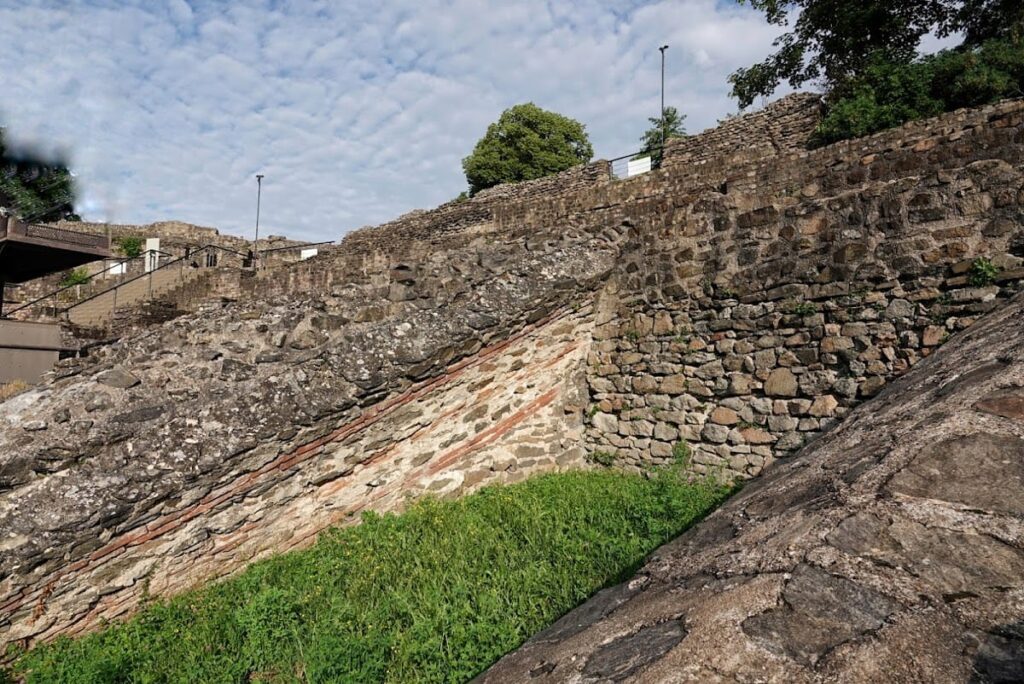 Amphitheater of the Three Gauls: A Roman Imperial-Cult Arena in Lyon 3 Amphitheater of the Three Gauls
