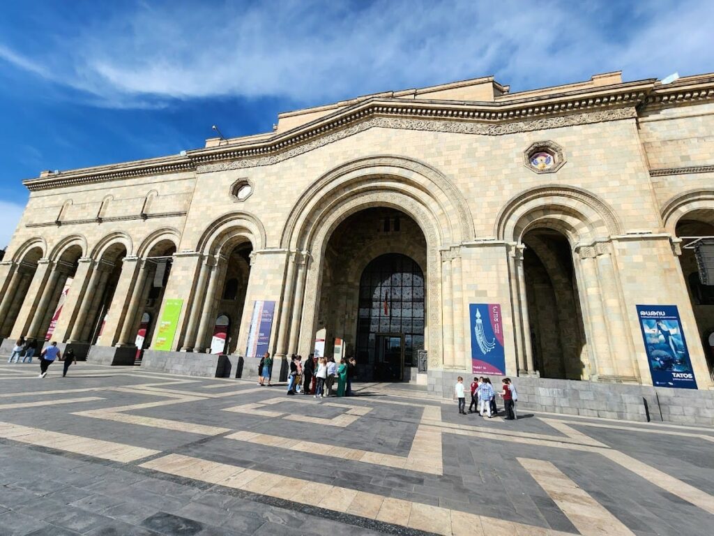History Museum of Armenia: A National Historical and Archaeological Museum in Yerevan 5 History Museum of Armenia