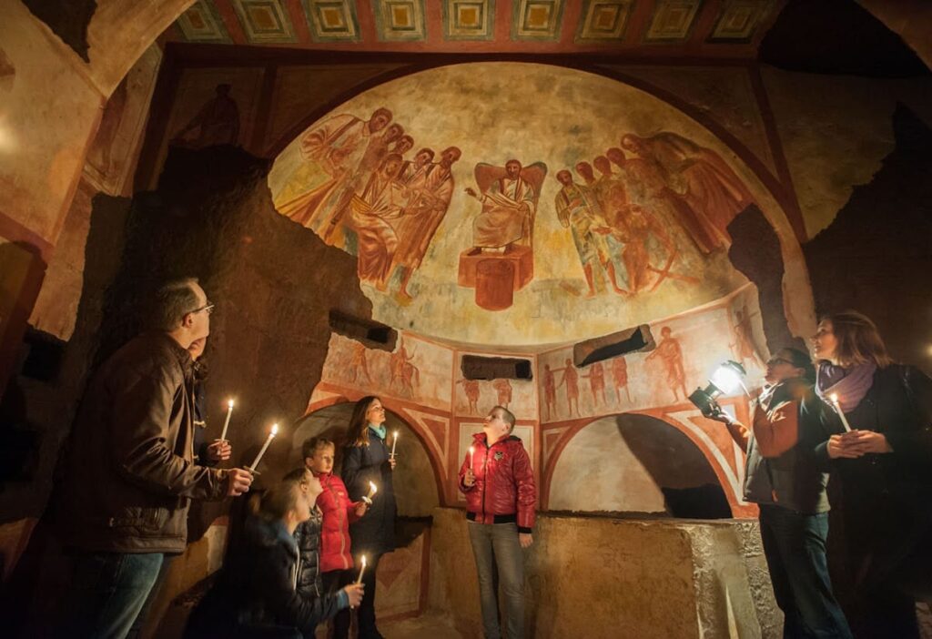 Roman Catacombs in Valkenburg: A 20th-Century Replica of Ancient Burial Sites 6 Roman catacombs Valkenburg