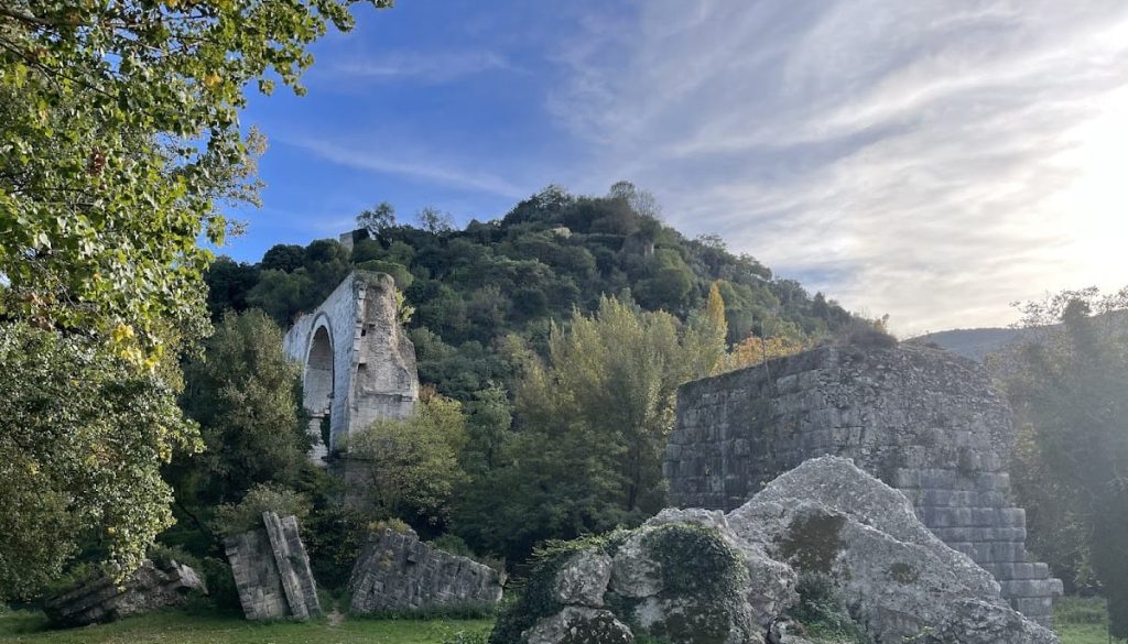 Bridge of Augustus in Narni: A Roman Crossing of the Nera River 2 Bridge of Augustus in Narni