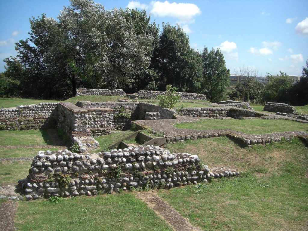 Richborough Roman Fort and Amphitheatre: Gateway and Military Base of Roman Britain 1 Richborough Roman Fort and Amphitheatre