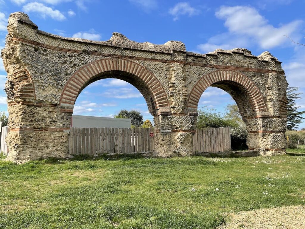 Gier Roman Aqueduct: Roman Water Supply to Lyon 1 Gier Roman Aqueduct