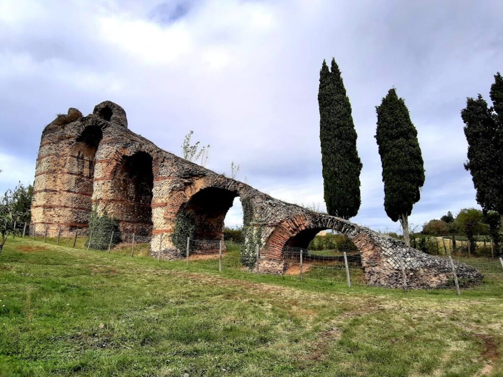 Gier Roman Aqueduct: Roman Water Supply to Lyon 2 Gier Roman Aqueduct
