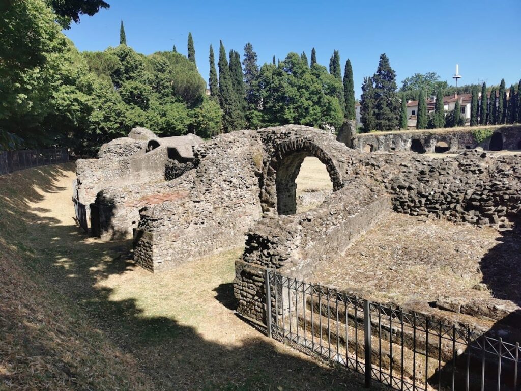 Roman Amphitheatre of Arezzo: A Hadrianic Roman Arena in Italy 2 Roman Amphitheatre of Arezzo