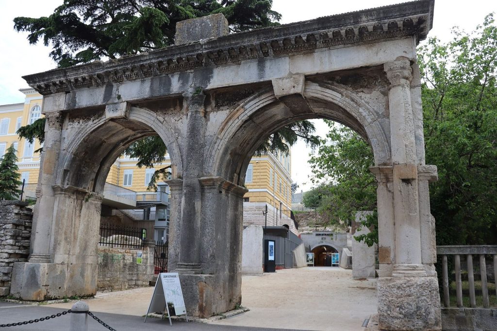 Twin Gate Pula: A Roman City Gateway in Croatia 2 Twin Gate Pula