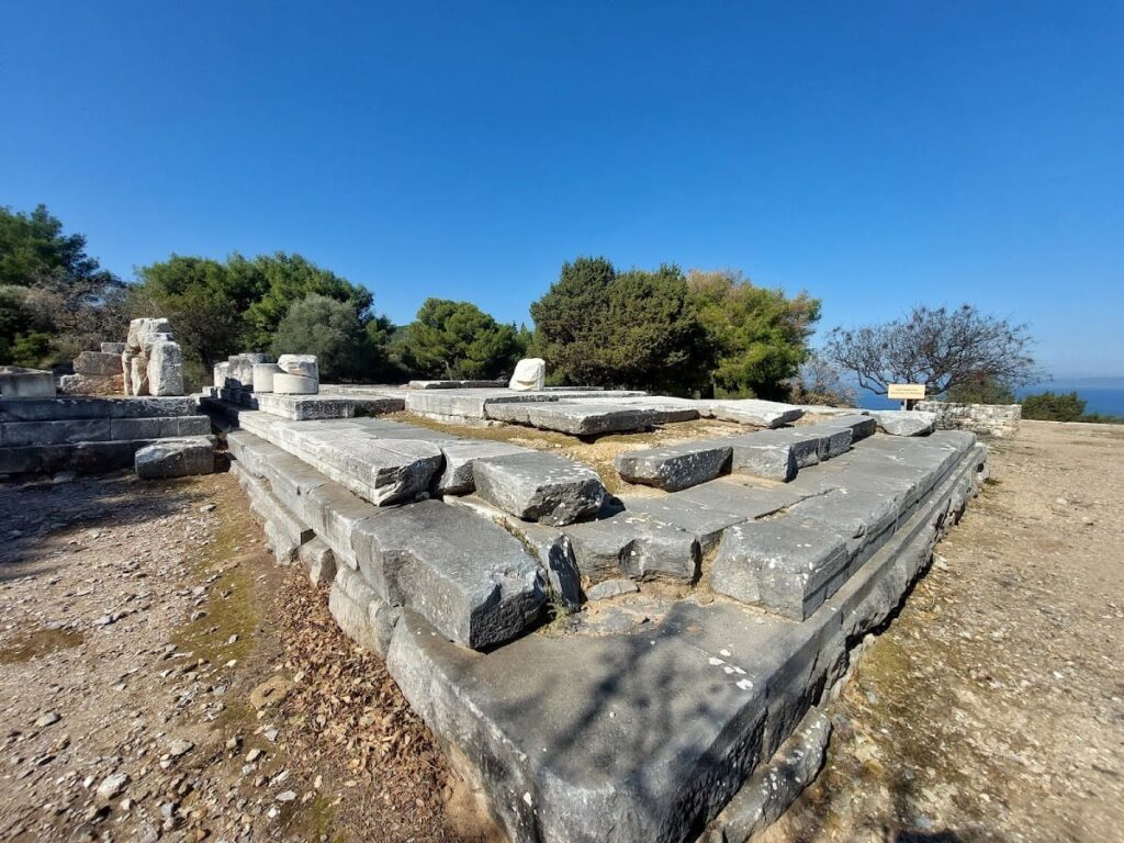 Archaeological Site of Ramnous: An Ancient Fortified Deme of Attica 2 Archaeological Site of Ramnous
