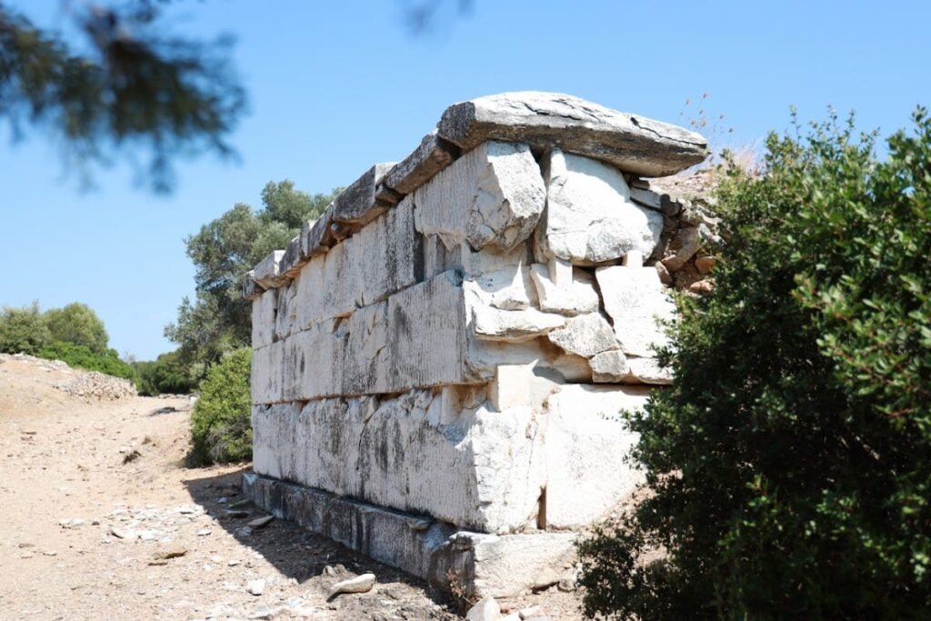 Archaeological Site of Ramnous: An Ancient Fortified Deme of Attica 4 Archaeological Site of Ramnous