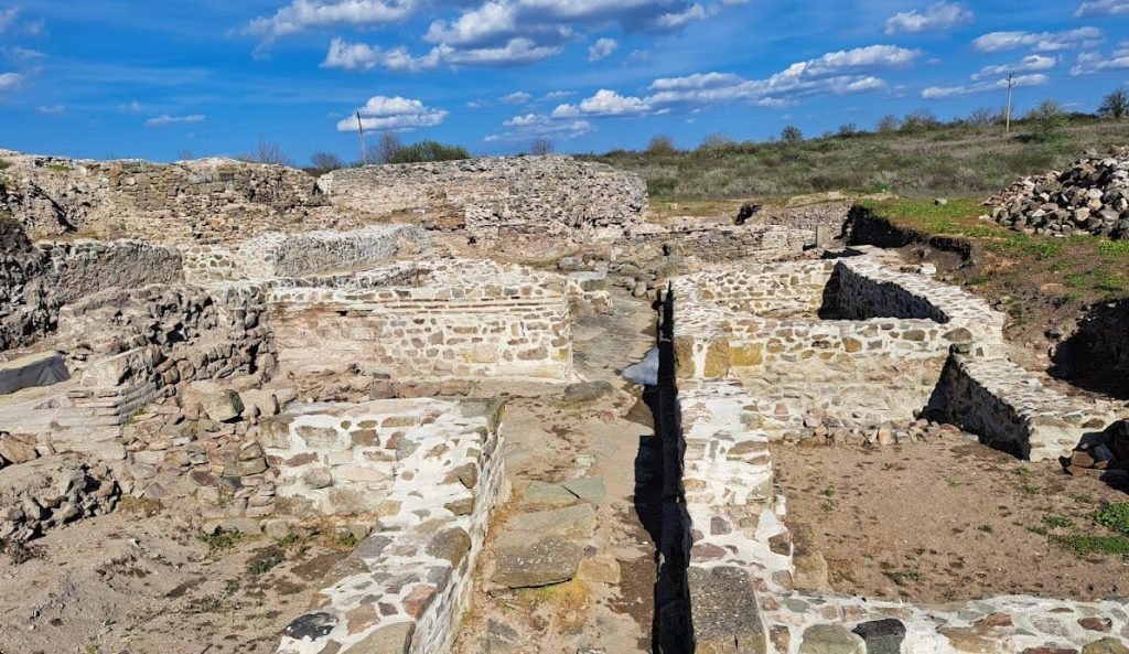 Develtos: An Ancient Port City and Bishopric in Bulgaria 1 Develtos