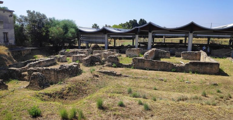 Roman Villa of Casignana: A Late Antique Residential and Bath Complex in Italy