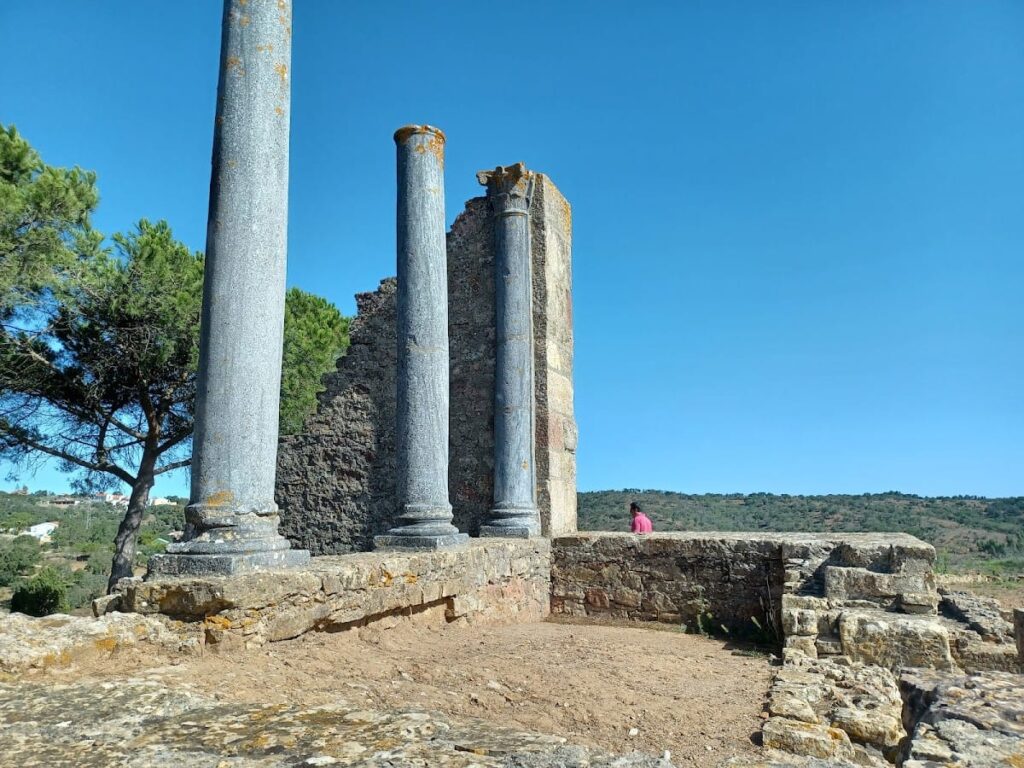 Miróbriga Archaeological Site: A Roman Town and Celtic Hill Settlement in Portugal 2 Miróbriga Archaeological Site