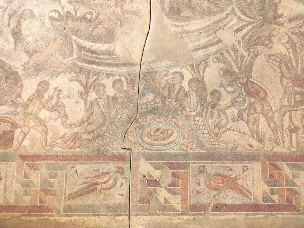 Roman villa of Tellaro: A Late-Imperial Country Estate in Sicily 2 Roman villa of Tellaro