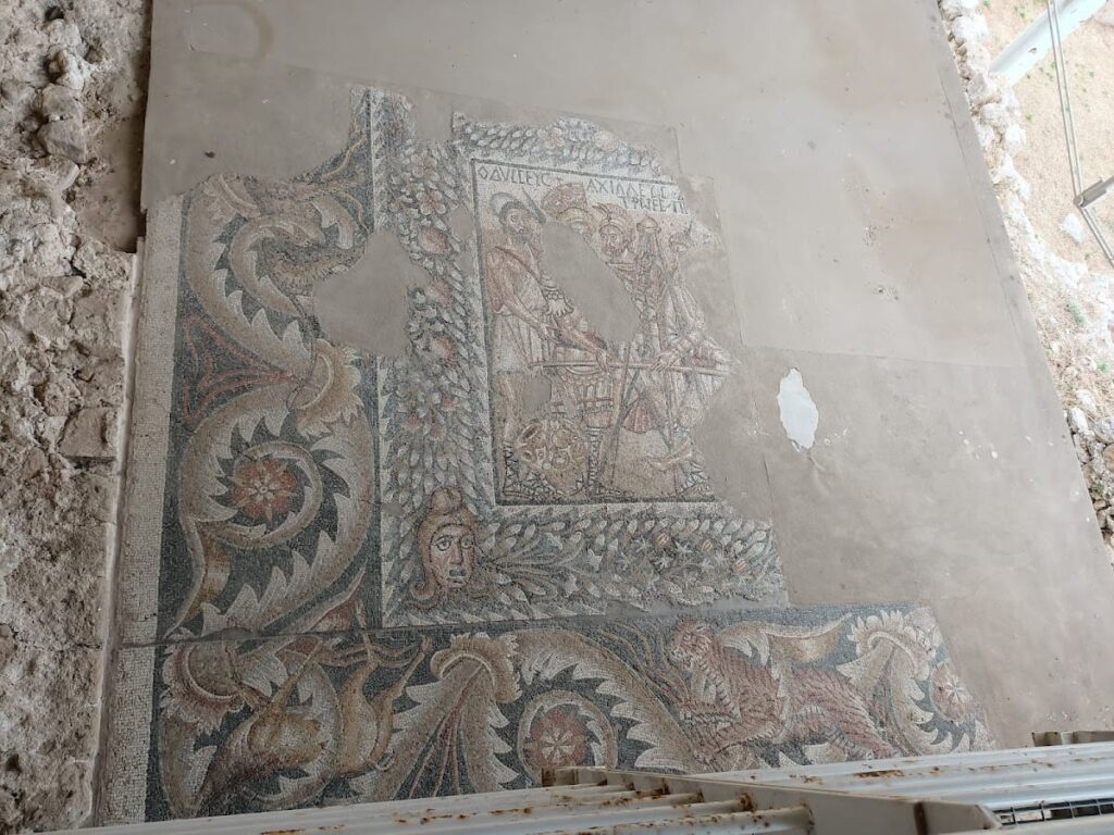 Roman villa of Tellaro: A Late-Imperial Country Estate in Sicily 3 Roman villa of Tellaro