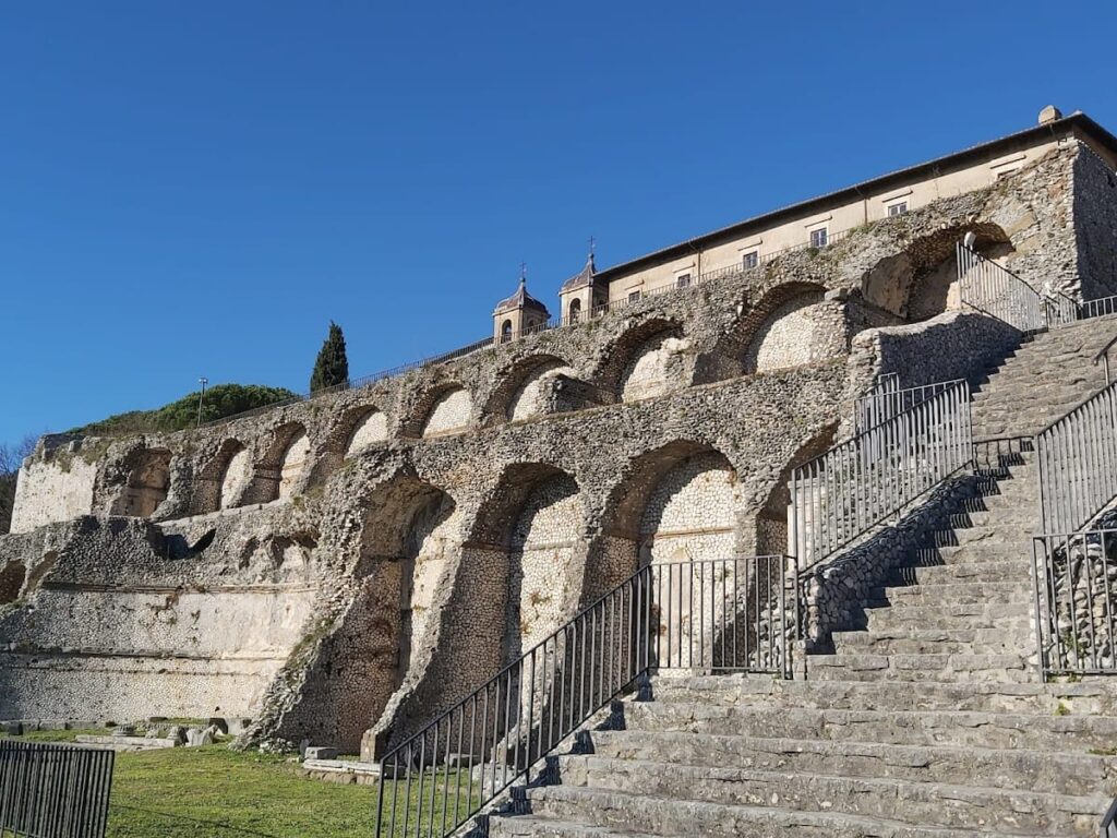 Sanctuary of Fortuna Primigenia in Palestrina: An Ancient Roman Religious Complex 6 Sanctuary of Fortuna Primigenia and Tombe