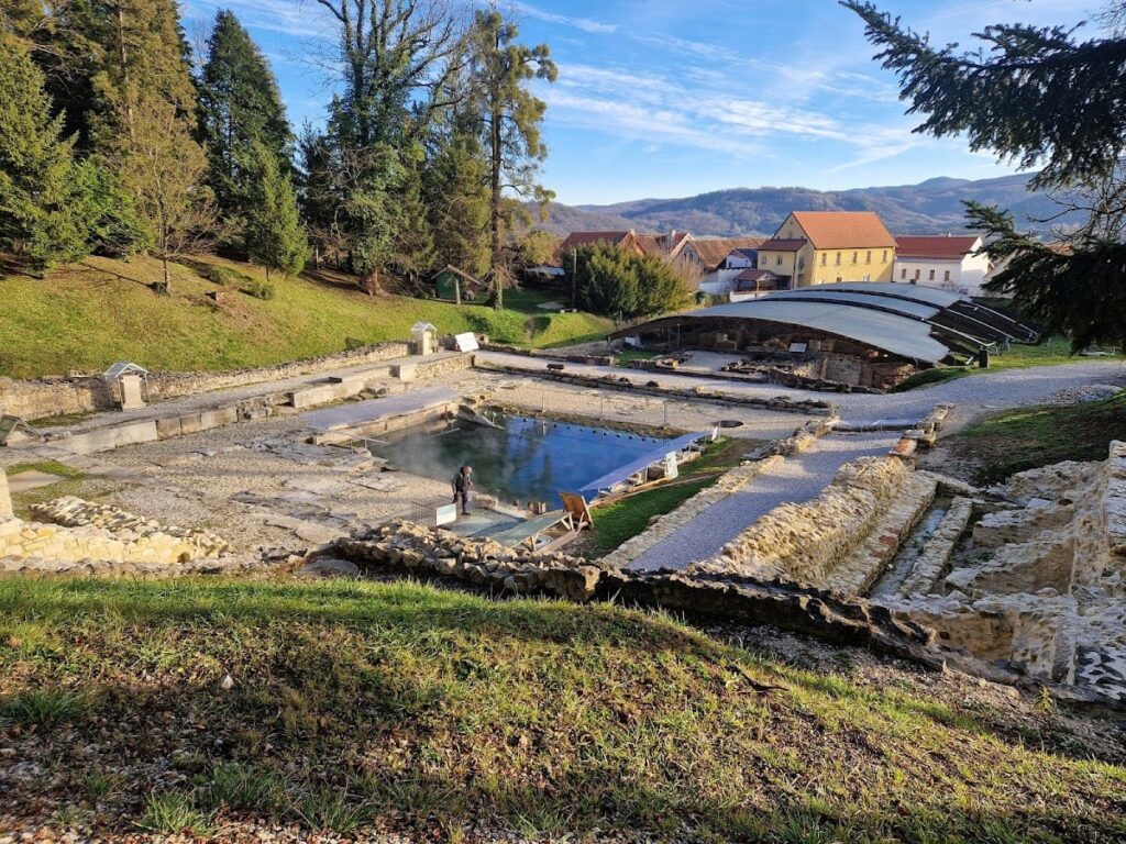 Aquae Iasae: A Roman Healing Sanctuary in Croatia 1 Aquae Iassae - Forum